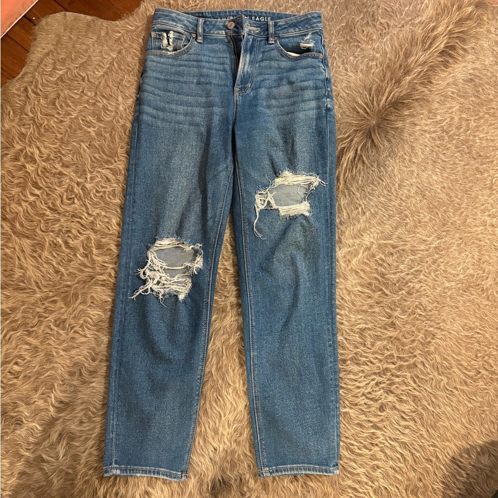 AE Mom Straight Jean